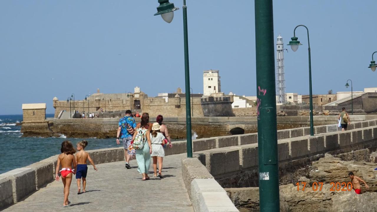 Apartamento Fenicia con aparcamiento incluido Vistas al mar Cádiz Exterior foto