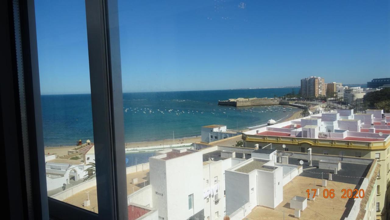 Apartamento Fenicia con aparcamiento incluido Vistas al mar Cádiz Exterior foto