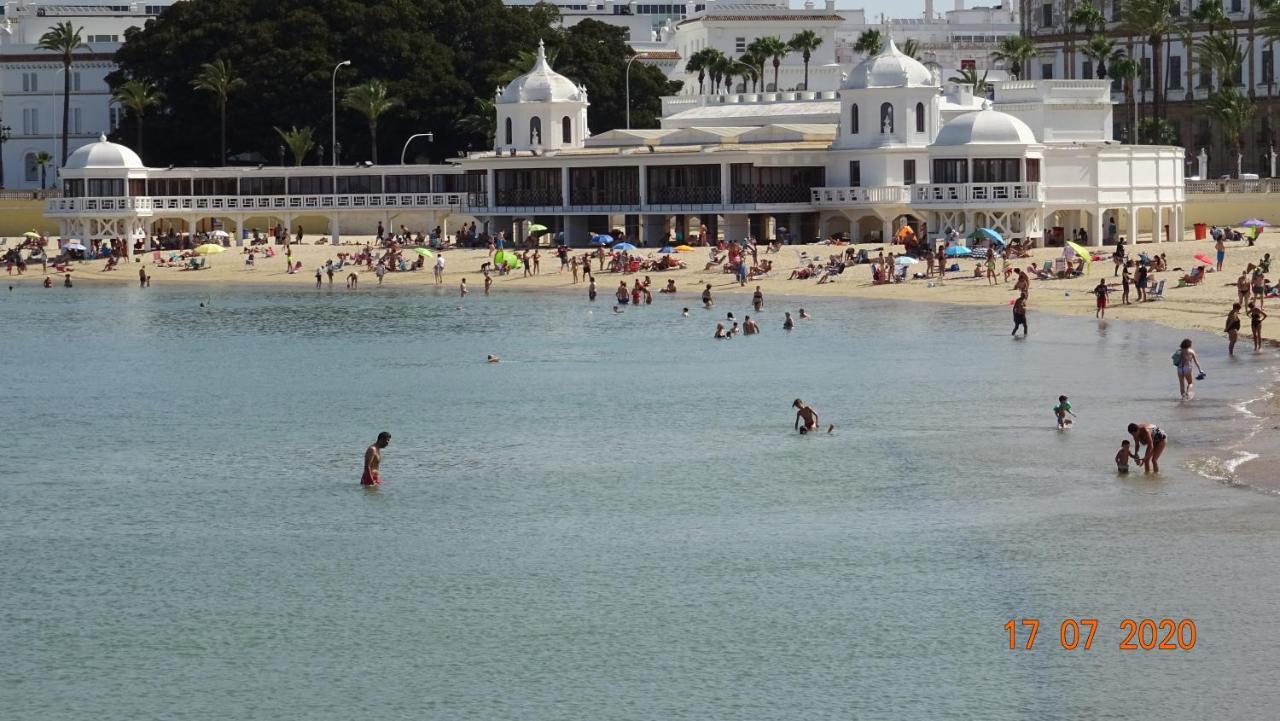 Apartamento Fenicia con aparcamiento incluido Vistas al mar Cádiz Exterior foto