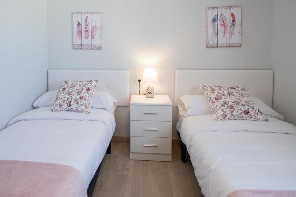 Apartamento Fenicia con aparcamiento incluido Vistas al mar Cádiz Exterior foto