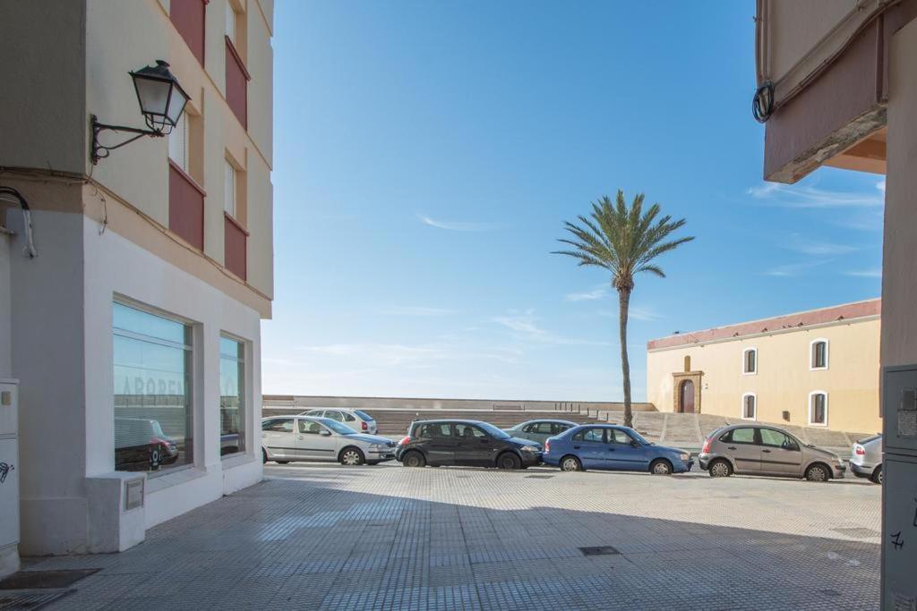 Apartamento Fenicia con aparcamiento incluido Vistas al mar Cádiz Exterior foto